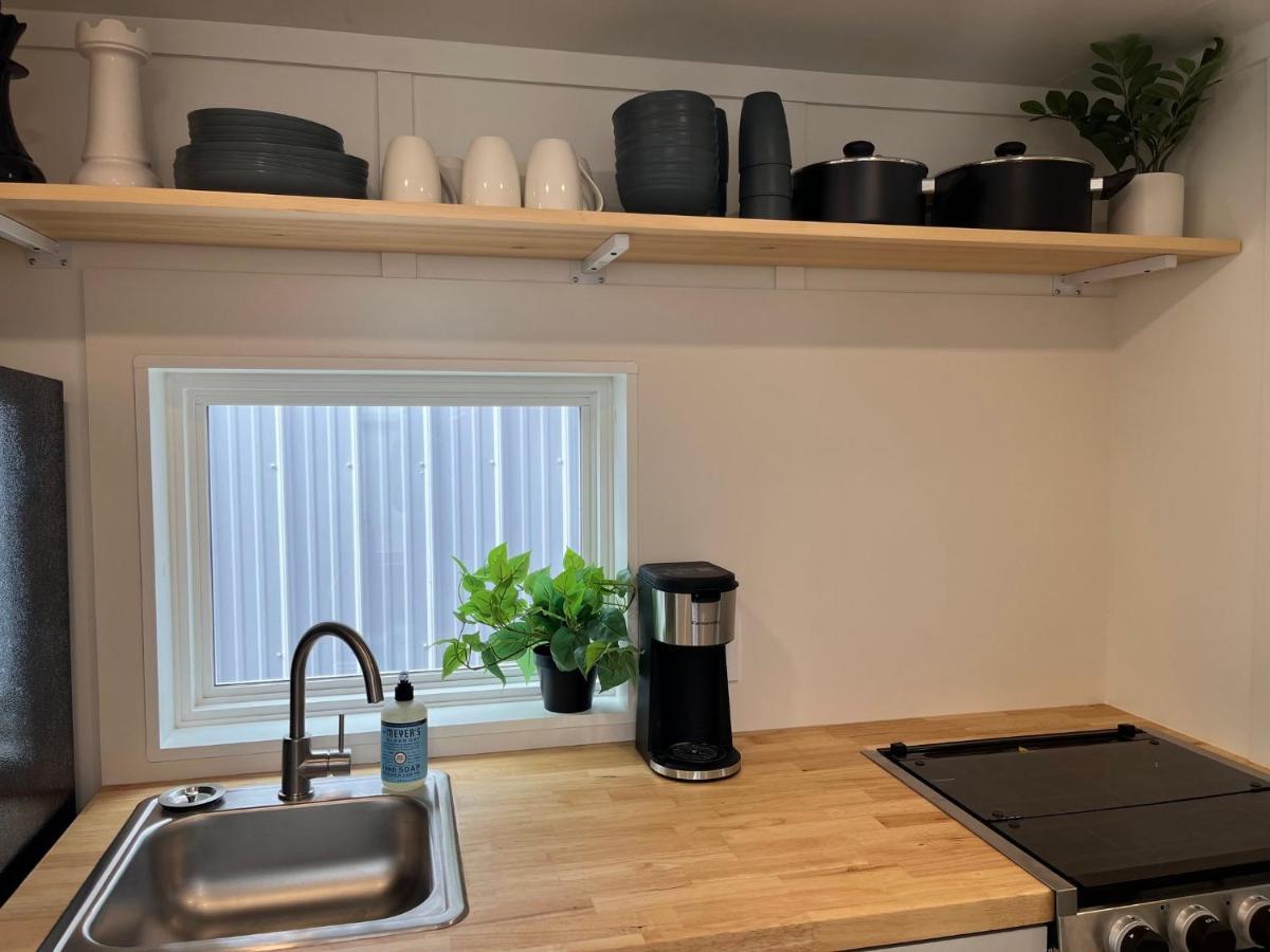 The Mockingbird Tiny Home ペリー エクステリア 写真