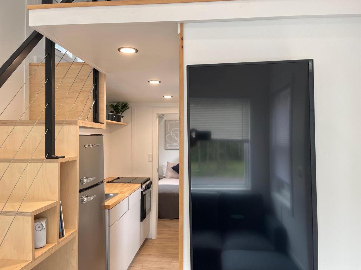 The Mockingbird Tiny Home ペリー エクステリア 写真
