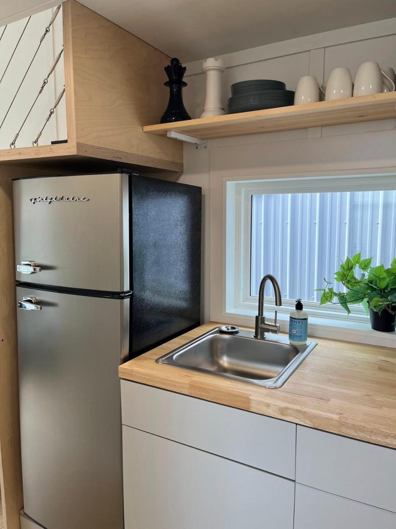 The Mockingbird Tiny Home ペリー エクステリア 写真