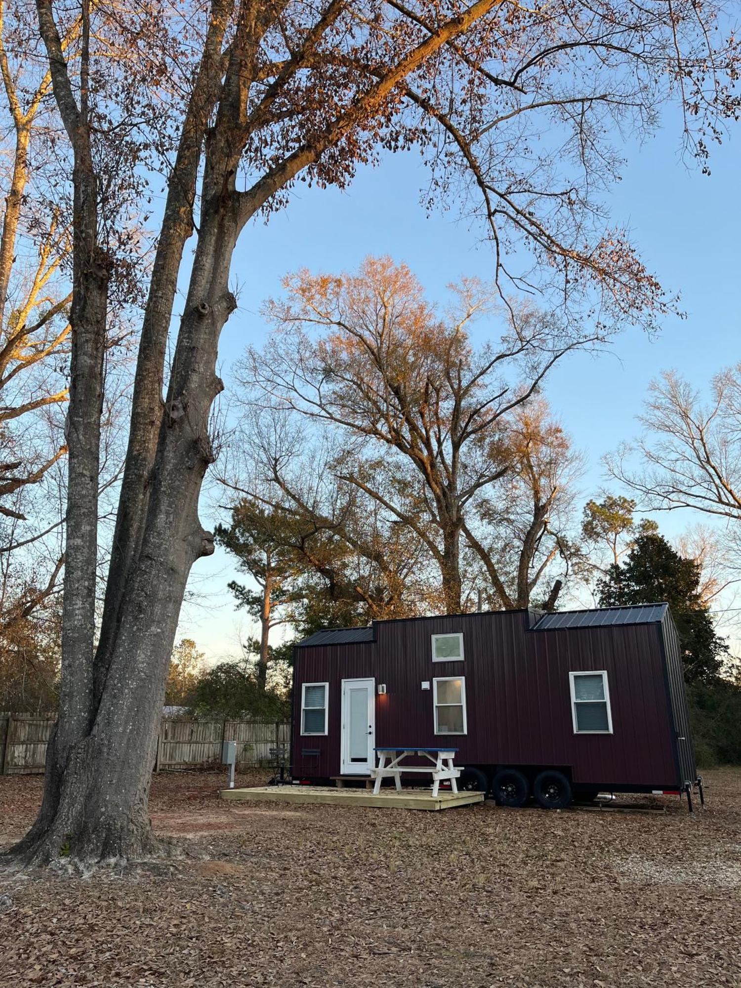 The Mockingbird Tiny Home ペリー エクステリア 写真